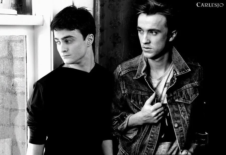 Том фелтон и дэниел рэдклифф. Tom felton and daniel radcliffe. том фелтон и дэниел рэдклифф вместе. дэниел рэдклифф и драко малфой.