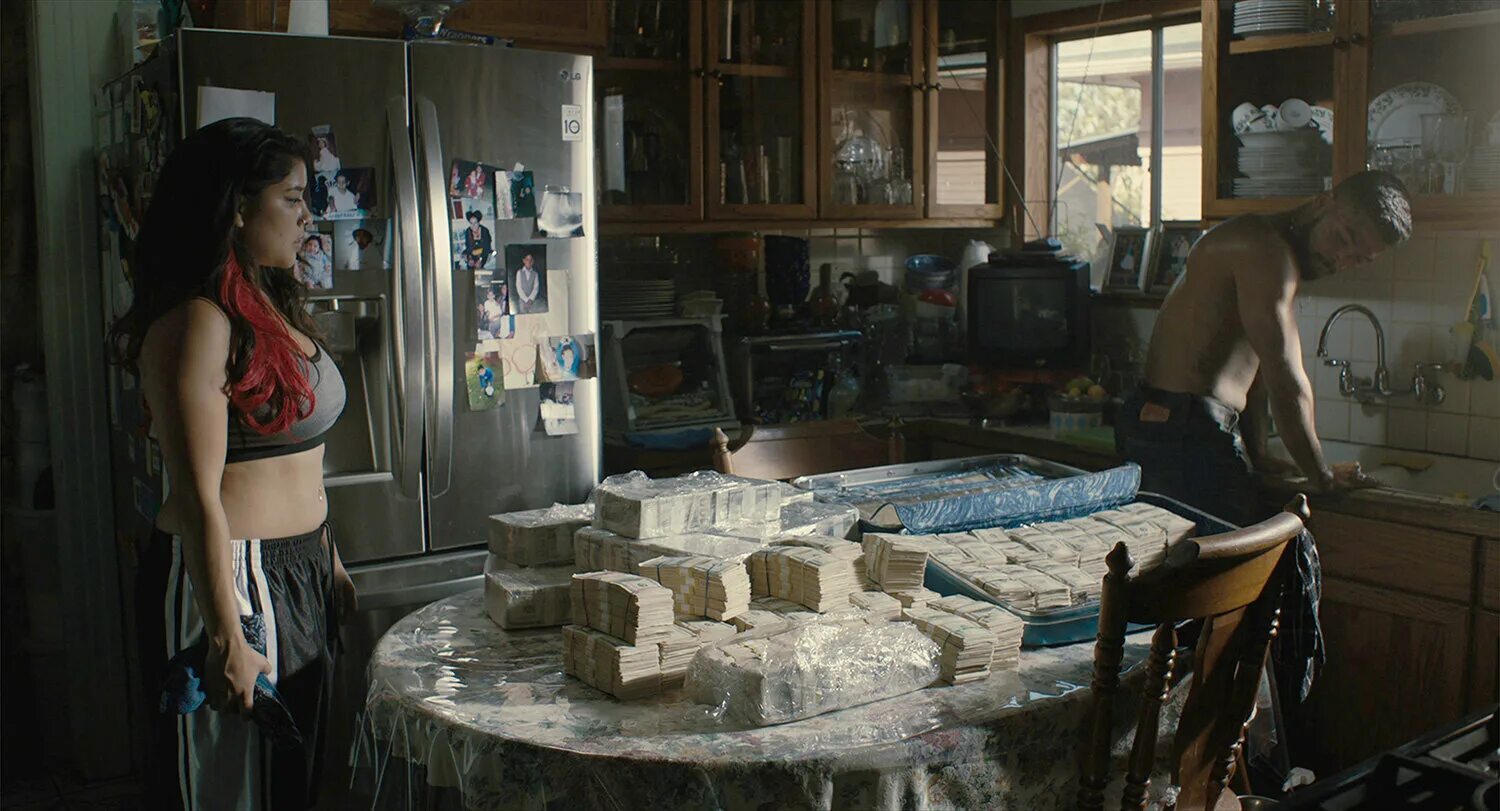 Конехо выбивая долги. Шайа лабаф выбивая долги (2020). Выбивая долги 2020. Анализ госдолга рф 2022. Бобби сото 2020.