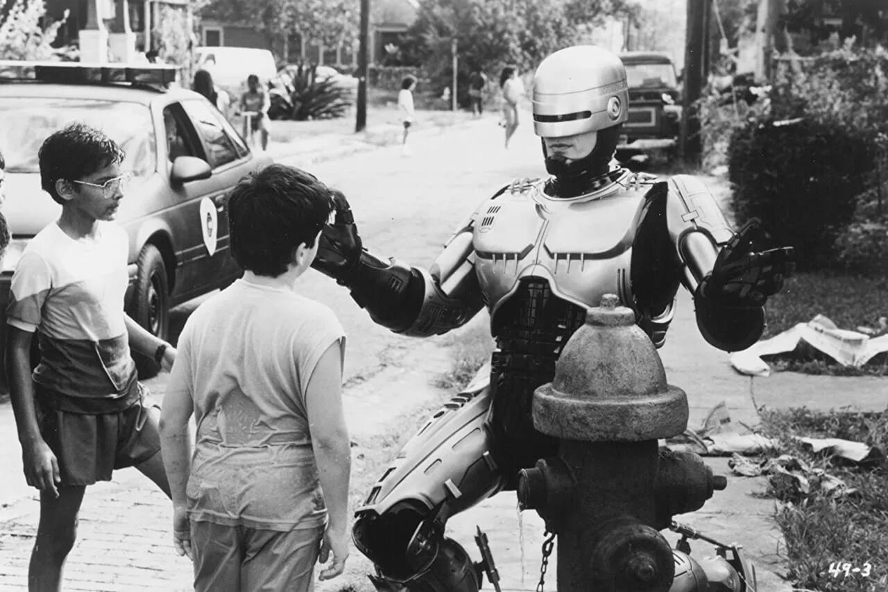 Робокоп 1990. Питер Уэллер на съемках Робокоп 2. Робокоп 2 съемки. Робот 1990