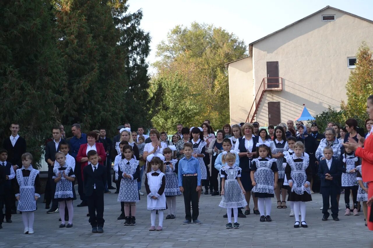 Погода на неделю белгородская область ивнянский. Кочетовская СОШ Ивнянского района. Кочетовка Белгородская область Ивнянский район. Кочетовка Ивнянский район. Кочетовка Ивнянский район школа.