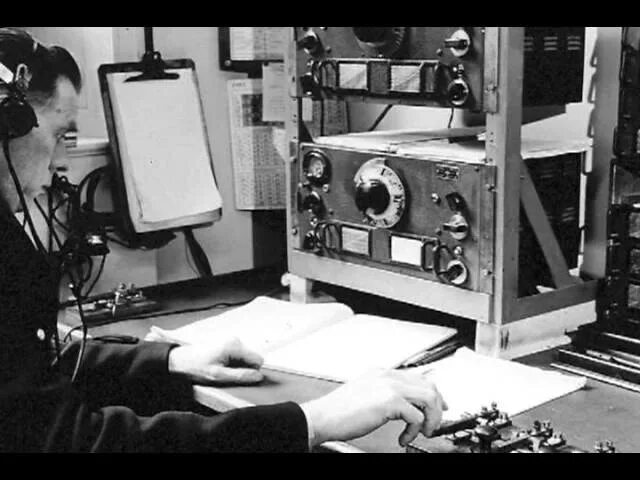 Радист великая отечественная. Радист морзе. Радист для детей. Радисты азбука морзе. Азбука радиста.