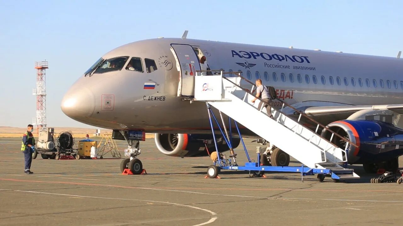 ан-148 пассажирский самолёт. орск питер самолет. аэрофлот орск. взлет самолета пулково. орск питер самолет.