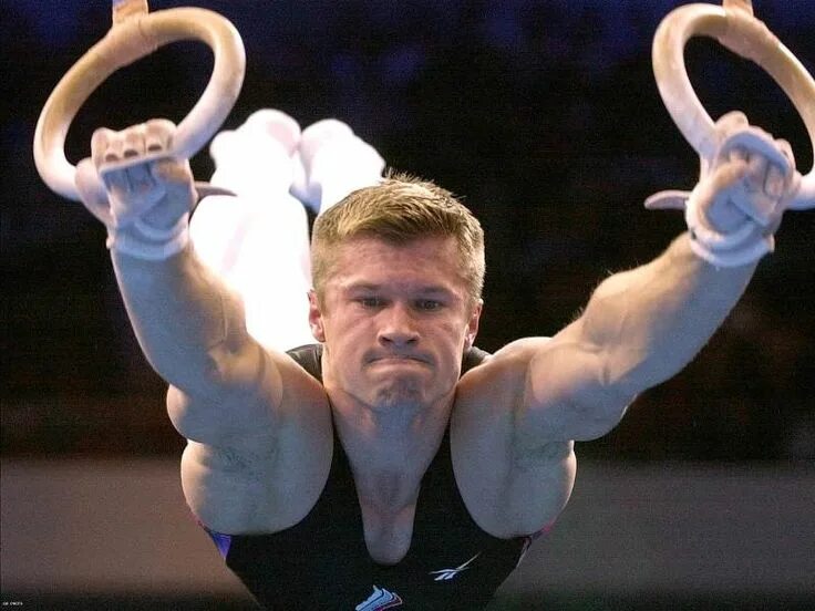 Спортивная гимнастика немов. Немов гимнаст 2025. алексей немов торс. алексей немов 1995. гимнаст алексей немов на кольцах.