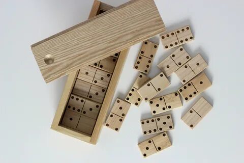 Деревянное домино