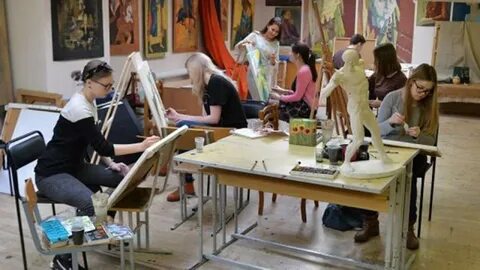 Творческие институты