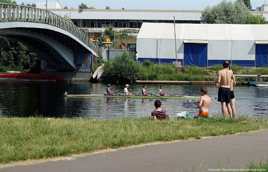 Гребной канал Крылатское мост. Гребной канал в Москве Крылатское. Грибной канал Крылатское.