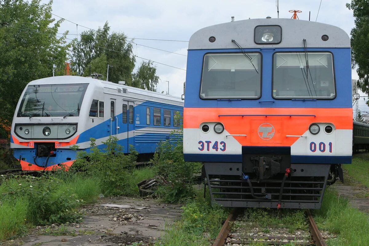эд4э 0002 судьба. эд4э-0001. электропоезд эд4э-0002. автомотриса эд4м. 1 4 э.