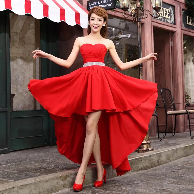 Красивое красное платье. Красное платье на выпускной. Красное короткое платье. Красное вечернее платье короткое.