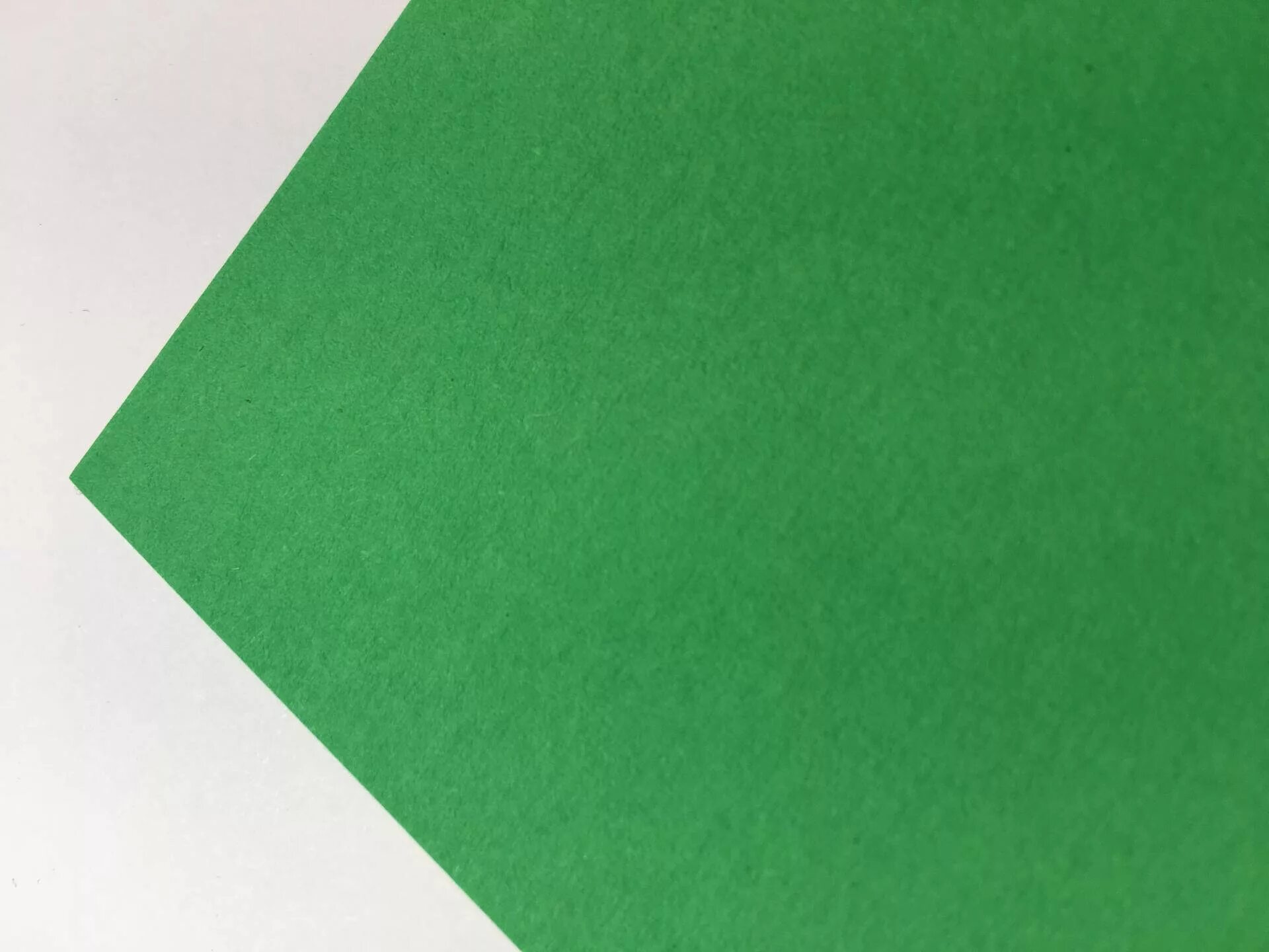 Кайзер бумага зеленый 330гр. Дизайнерский картон. Салатовая бумага. Темно зеленый картон.