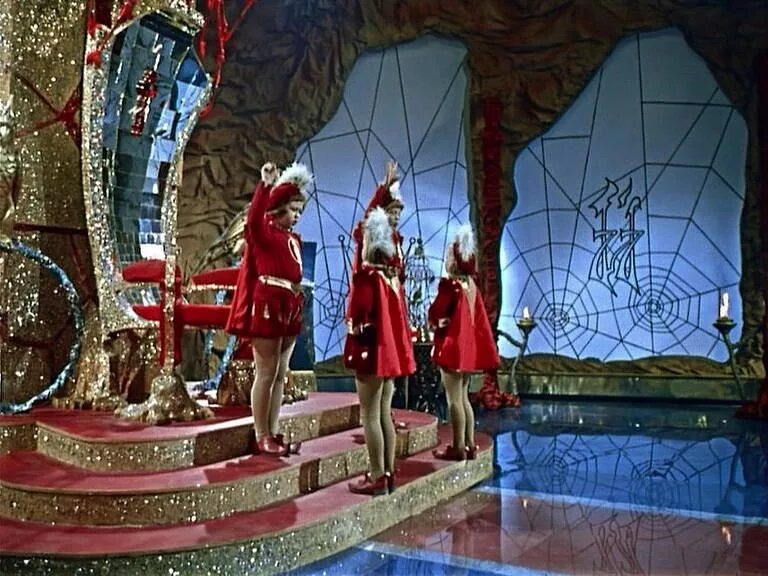 Королевство кривых видео. Оля и яло королевство кривых зеркал. Королевство кривых видео. Оля и яло королевство кривых зеркал. Пикник королевство кривых 2005.