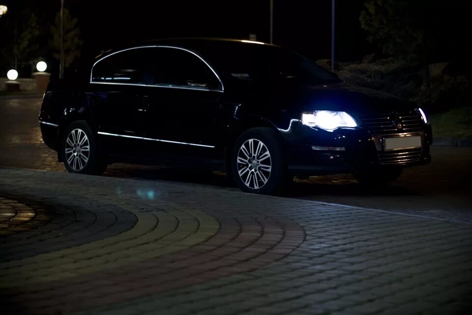 Volkswagen Passat b6 Night. Volkswagen Passat b6 ночью. Фольксваген Пассат б7 ночью. Пассат б6 черный ночью.