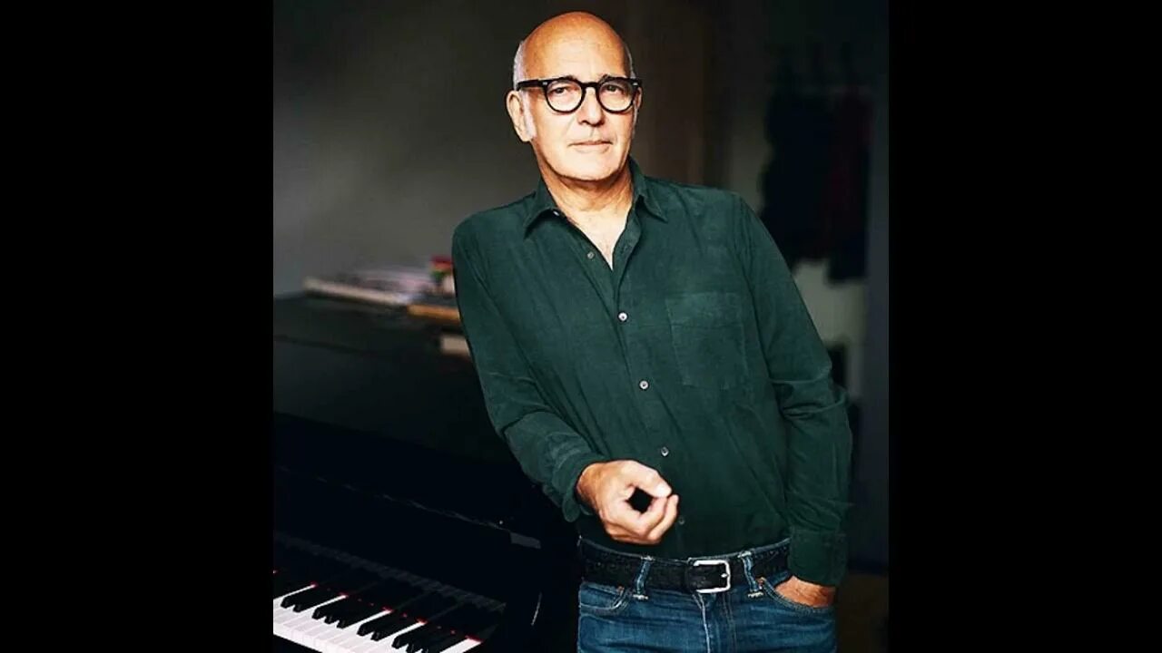Людовико эйнауди фото. Людовико эйнауди. Hightime orchestra. Ludovico einaudi казань. Людовик эйнауди концерт.