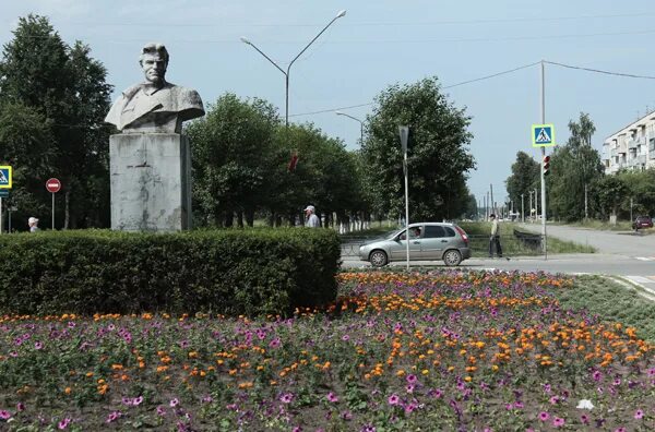 Аллея кирова тавда. Тавда ул кирова. Улица кирова 128 тавда озон. Тавда ул кирова. Лиственничная аллея свердловская область.