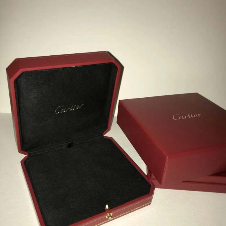 Коробка картье для колец. Cartier коробка для кольца. Коробка картье для колец. Cartier коробка для кольца. Картье cartier шкатулка.