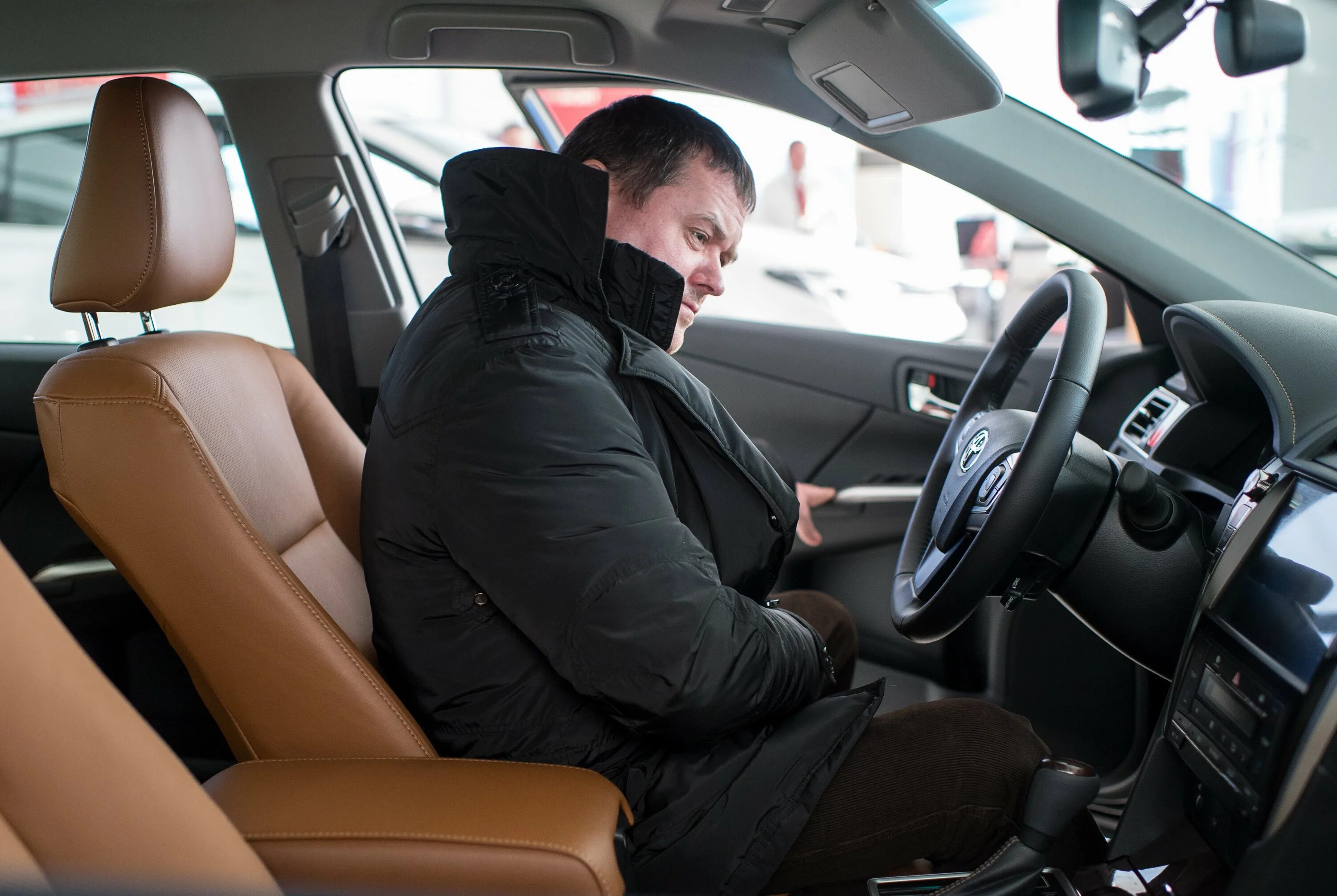 Можно читать в машине. Япони Автодилер в Россию. Yanase японский Автодилер. Япони Автодилер в Россию обложка.