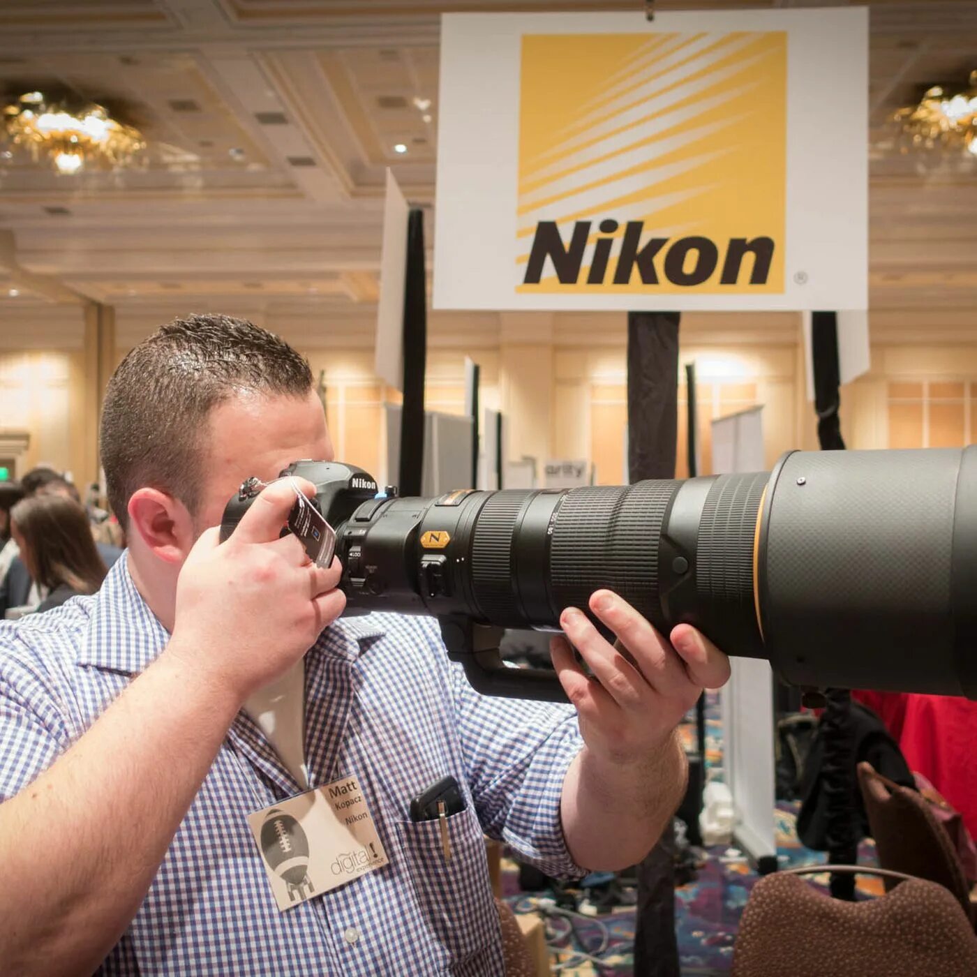 Телевик Nikon. Самый большой объектив Sigma для Nikon. Nikkor 180 - 400. Камера телевик
