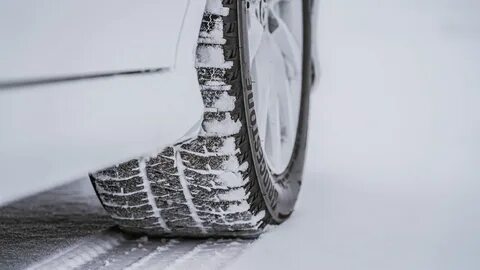 Летняя резина на зимней дороге