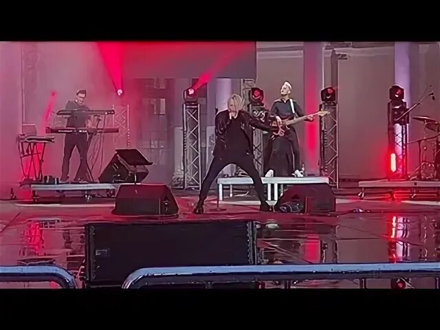Шаман концерт 22 августа красная