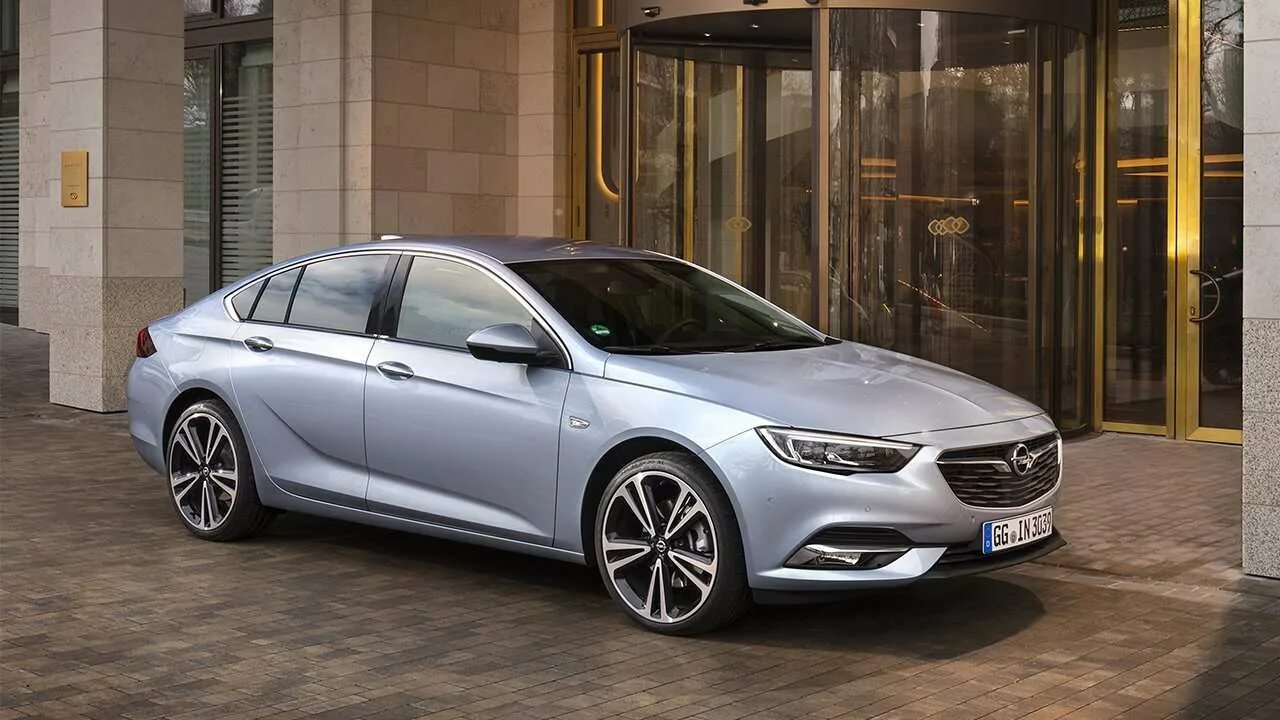 Opel insignia sport. Opel Insignia 2020. Опель Инсигния 2020. Опель Инсигния 2020 седан. Opel Insignia 2017.