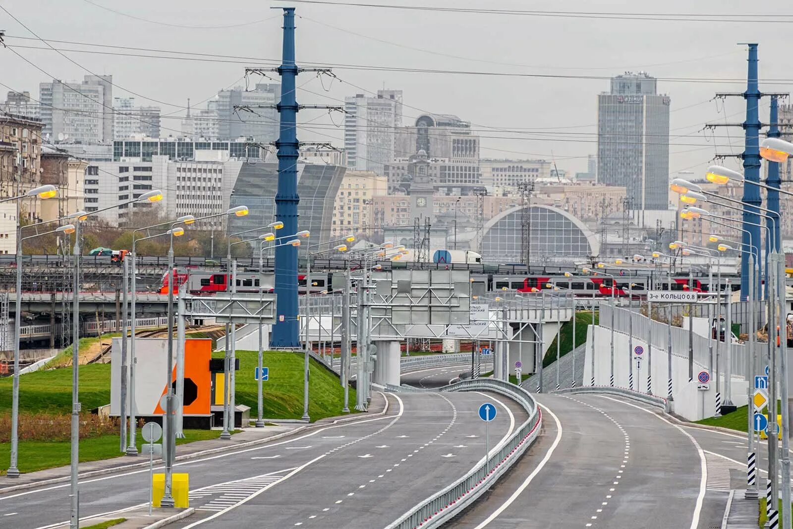 Крупная магистраль москвы. Московский скоростной диаметр каширское шоссе. Московские развязки. Крупная магистраль москвы. Московский скоростной диаметр.
