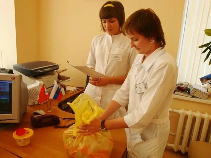 Улица карбышева, 41, микрорайон привокзальный, омск. Чуз ржд медицина омск карбышева 41. Ржд бологое поликлиника. Железнодорожная больница омск. Омск ржд поликлиника карбышева.