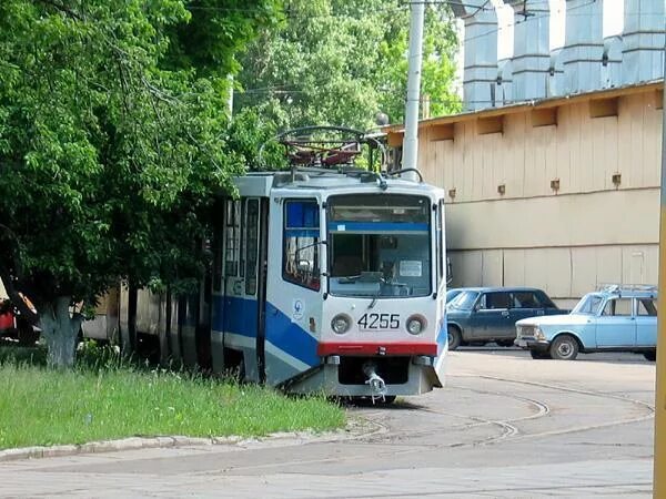 Трамвай волочаевская улица. Трамвайно-ремонтный завод трз москва. золоторожский трамвайный парк. трамвайное депо на волочаевской. трамвайно-ремонтный завод на волочаевской.