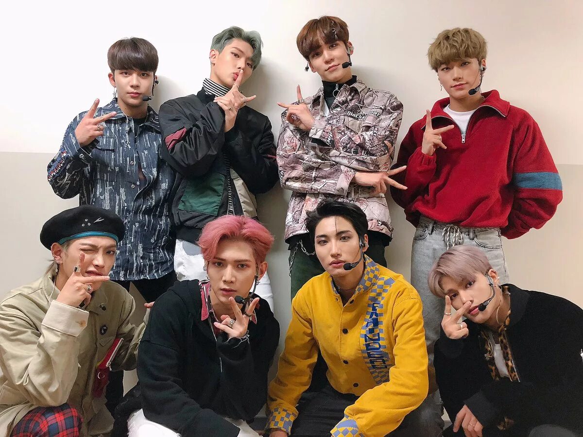 Корейская группа ATEEZ. Группа ATEEZ участники. Группа ATEEZ 2021. K Pop группа ATEEZ. 24 участников в группе