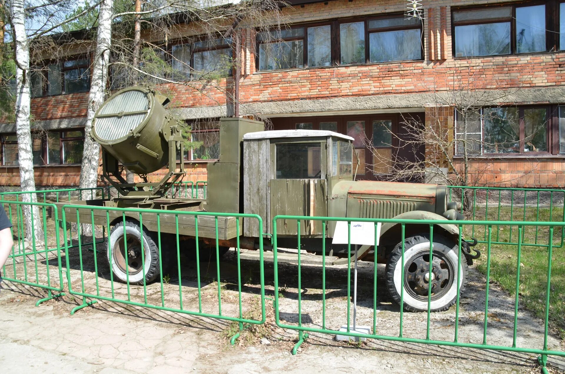 Военно технический музей ивановское. Черноголовка музей военной техники. Ивановское военно-технический музей. Военный технический музей Ивановское. Военный музей в Черноголовке.