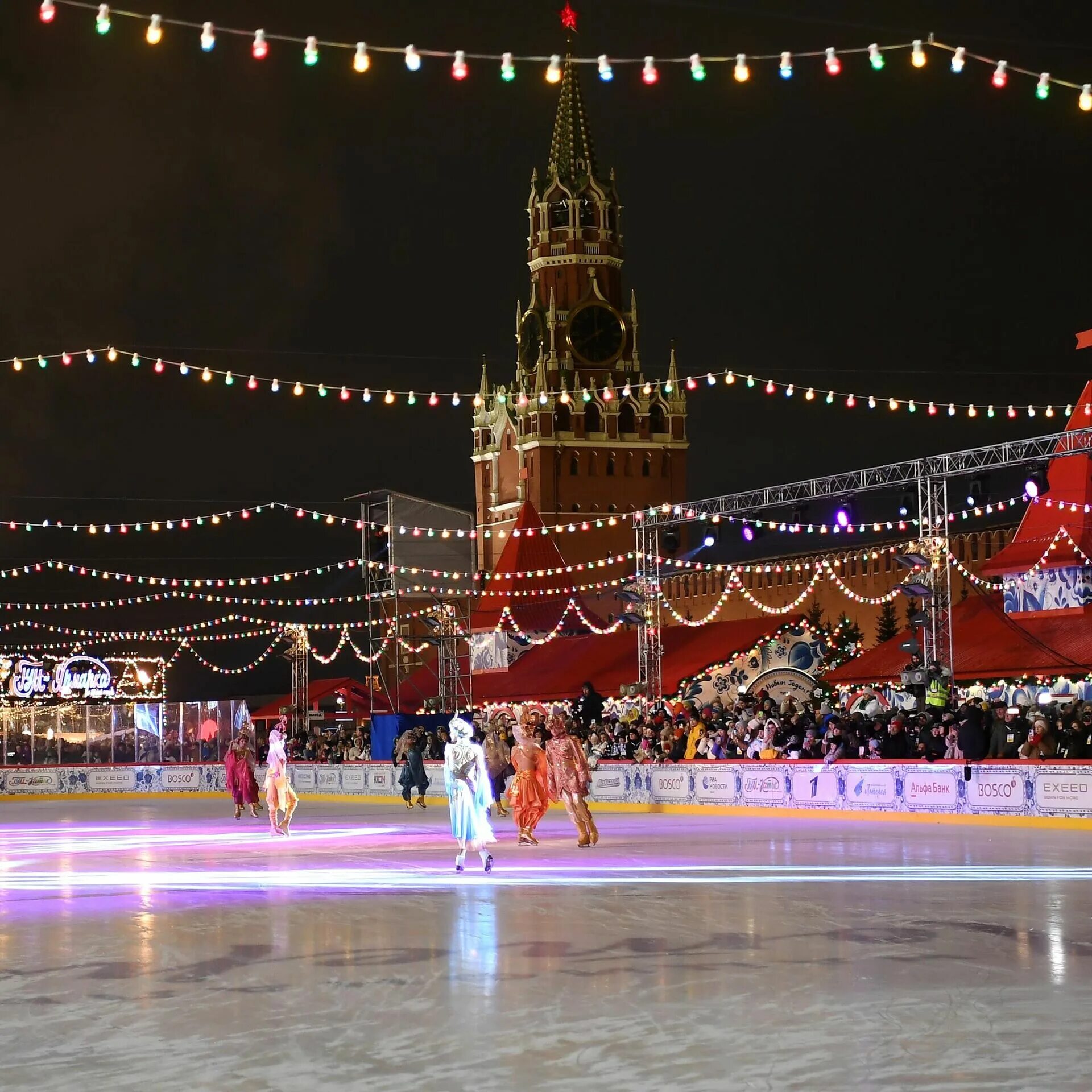 ГУМ каток 2023. ГУМ каток 2022-2023. Москва красная площадь ГУМ-каток. ГУМ каток 2022. Москва каток на красной площади 2023