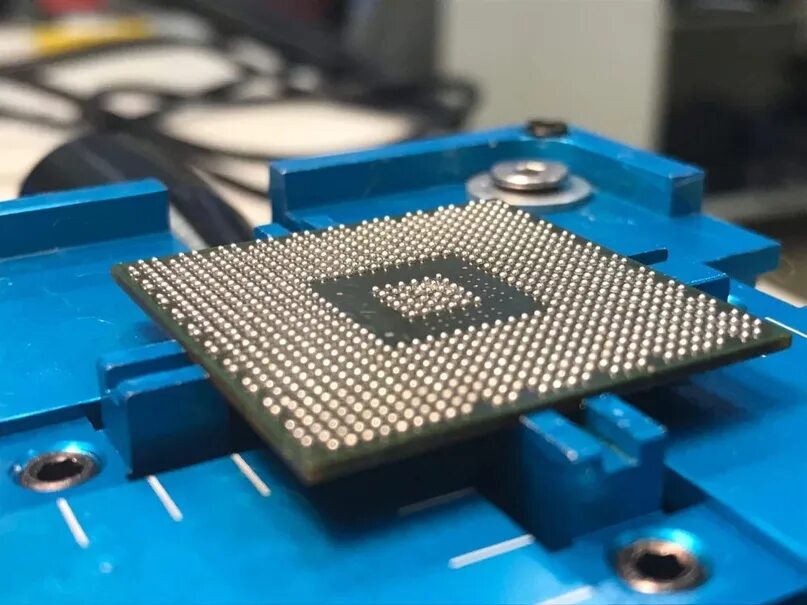 Реболл процессора. Реболлинг процессора. Пайка бга микросхем. Реболл 2001 моста. Реболл ps4.