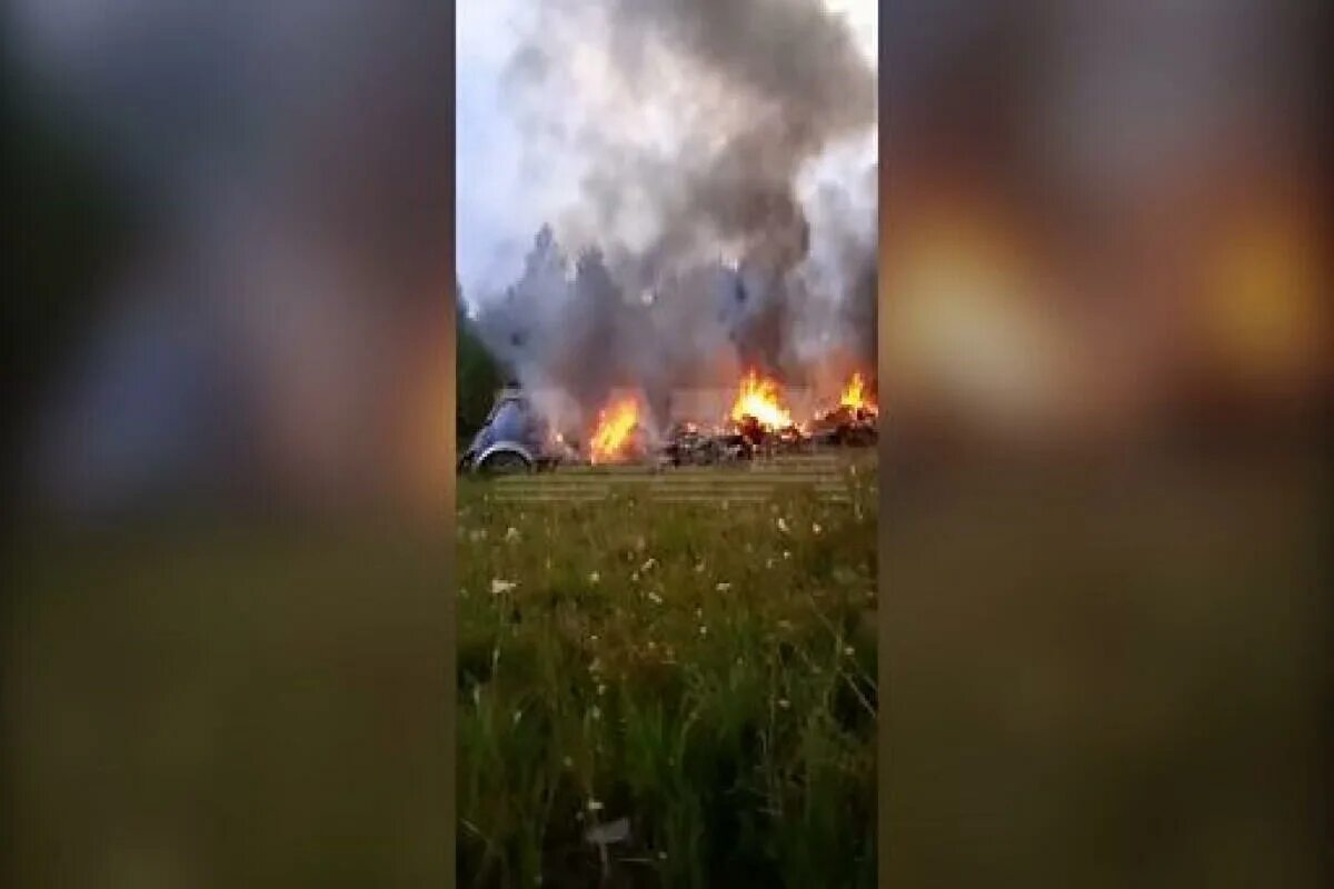 Самолет Пригожина. Авиакатастрофа Пригожин. Крушение самолета в поле. Разбился на самолете Пригожин. Авиакатастрофа с пригожиным