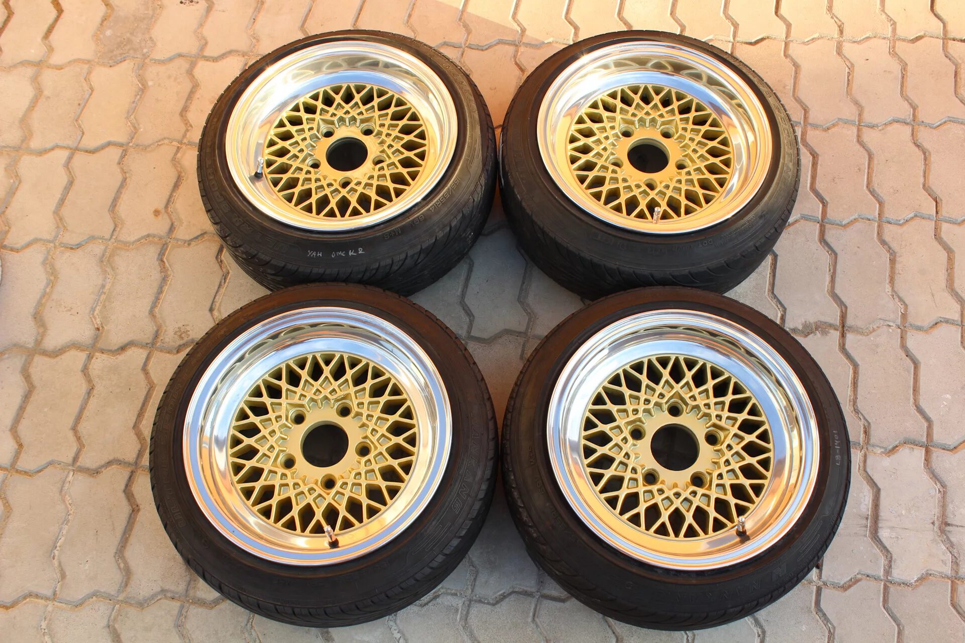 BBS MAHLE r14 ВАЗ. ВАЗ 2106 BBS MAHLE r14. BBS r14 на ВАЗ. BBS MAHLE r15 на ВАЗ. R15 купить дешево