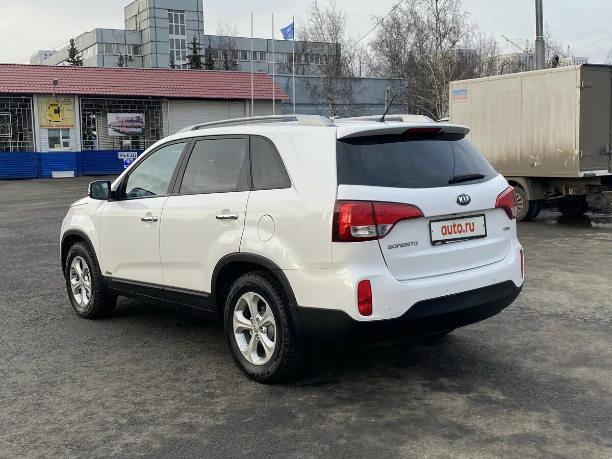 Киа соренто 2014 г. Киа Соренто 2014 белая. Kia Sorento 2014 цвет. Киа Соренто 2014 Бимка.