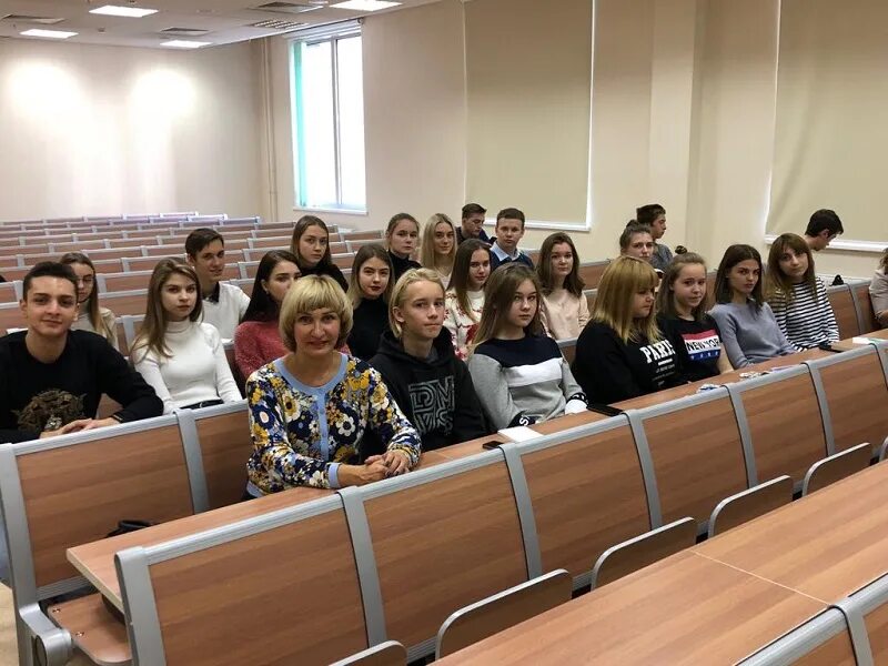 Уфимский филиал финансового университета колледж. Иоп финуниверситет. Школа 2072 перово. Финансовая академия эмблема. Пензенский филиал финансового университета при правительстве.