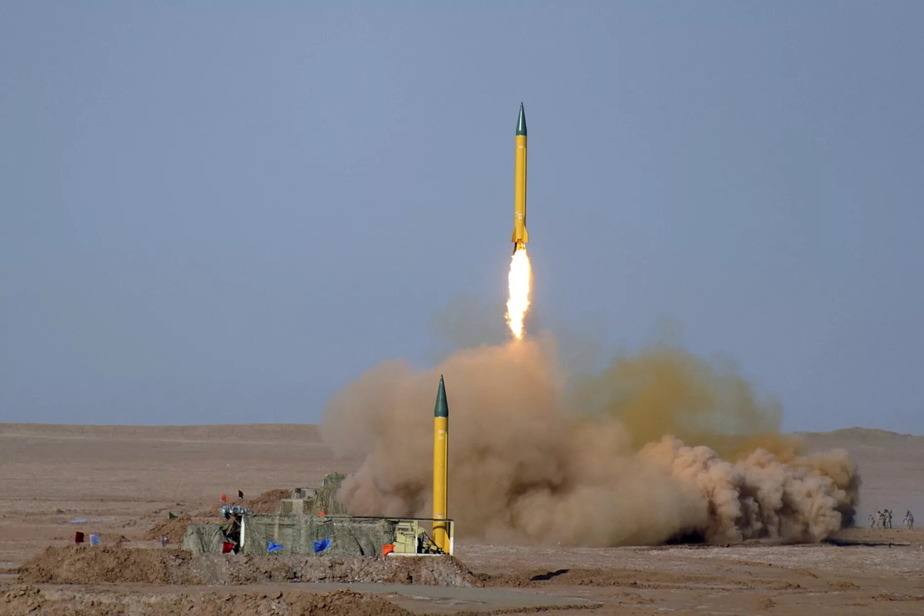 Есть ли атомное оружие у ирана. Иран ядерное оружие. Межконтинентальная баллистическая ракета Ирана. Иран ракета «Зульджанах». Ракета Седжиль Иран.