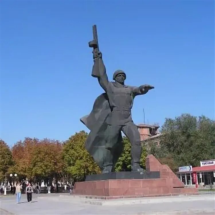 Шахты ростовская видео. Мемориальный комплекс площадь 40-летия победы (шахты). площадь победы г шахты. площадь города шахты.