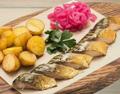 Скумбрия копченая с картошкой