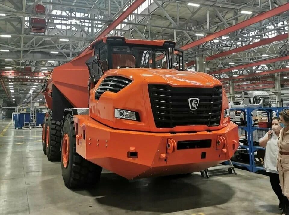 Камаз 43119. Камаз-65228 8х8 тягач седельный. Российские автомобили камаз. Камаз с 1125. Камаз тягач 2020.