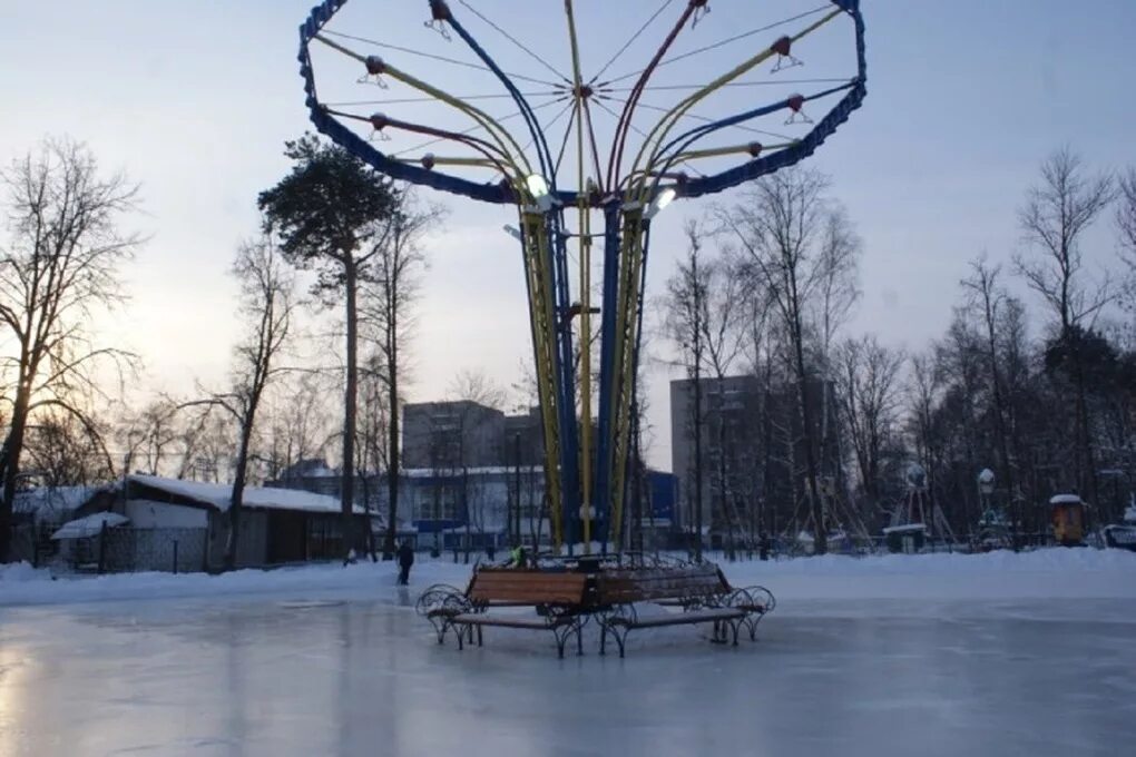 Иваново степаново. Парк Степаново Иваново. Каток парк Степанова Иваново. Каток в парке Степанова Иваново. Парк Степаново Иваново зимой.