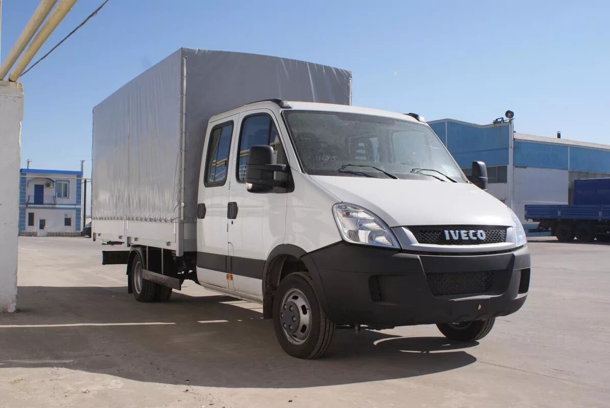 Купить транспорт б у. Iveco Daily 50c15. Iveco Daily 50c15d бортовой. Iveco Daily 50c15d с двойной кабиной. Ивеко Дэйли 50 двойная кабина.