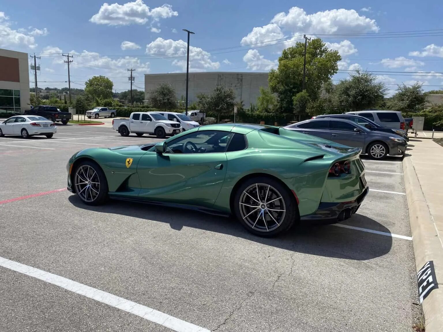 Феррари суперфаст 2021. Лыжи—fischer—classic—classic speedmax cold. Плюс 812. Страховка полис 812. 2022 ferrari 812 gts ultimate edition.