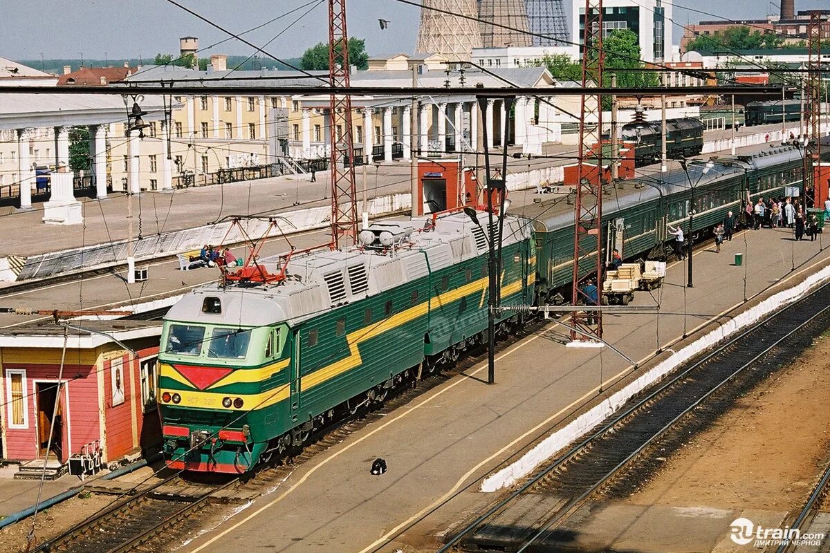 поезд орел севастополь. путь поезда золотой орел. оленегорск поезд. поезда. поезд орел.