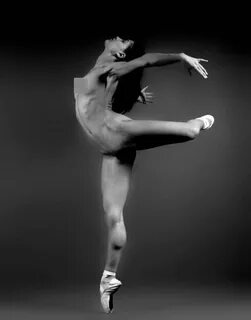Nude Ballerina Black and White image 0.