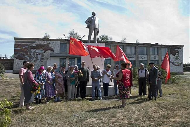 Прогноз погоды ростовской области чертковский район. Станица Лозновская Цимлянского района. Чертковский район Ростовской области Сохрановка. Символ Чертковского района. Лозновская станица Цимлянский район ДК.