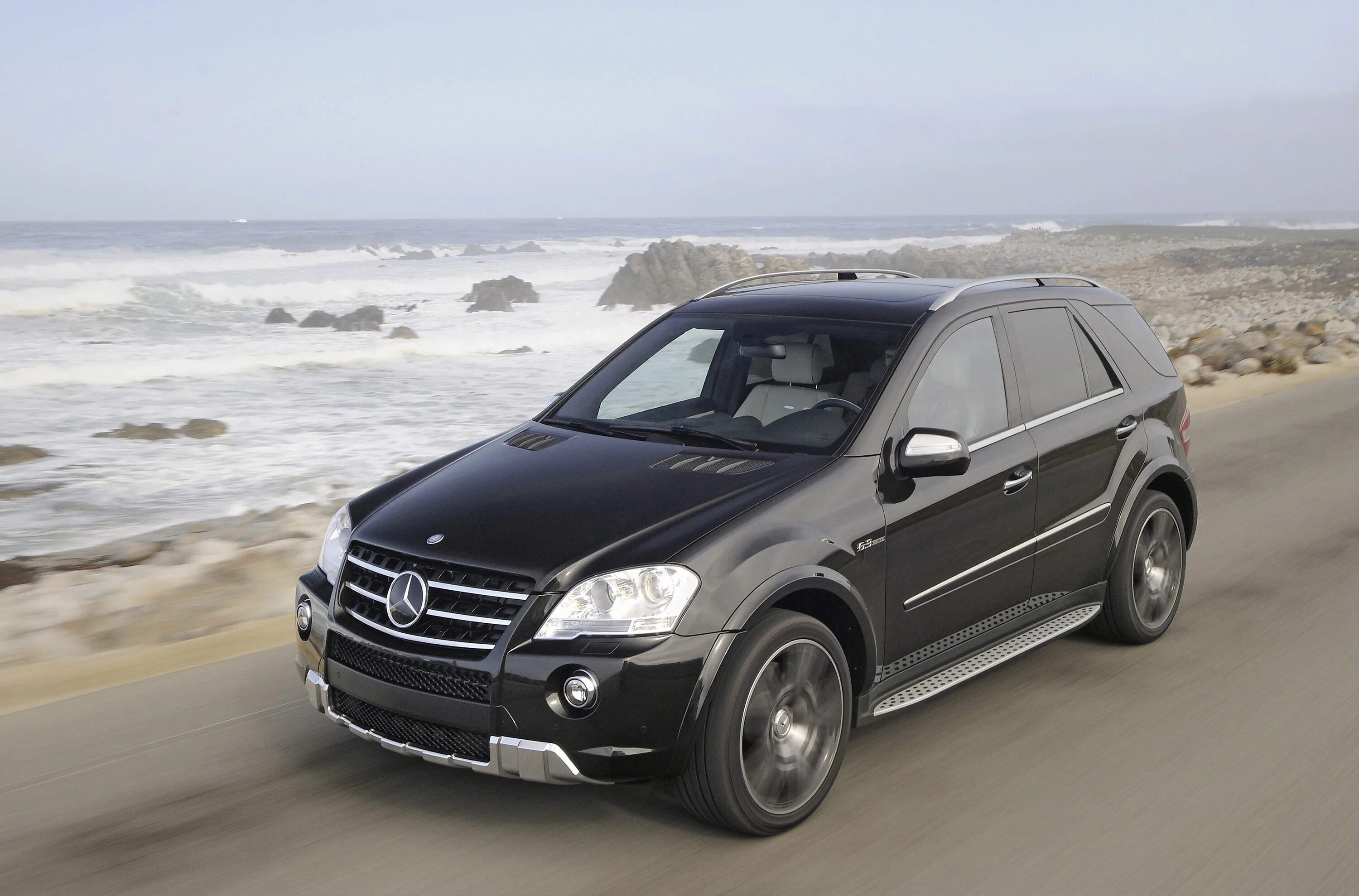 Купить мерседес мл в москве. Mercedes-Benz ml 63 AMG. Mercedes-Benz m-class (w164). Mercedes Benz ml 63 AMG w164. Мерседес ml63 AMG w164.