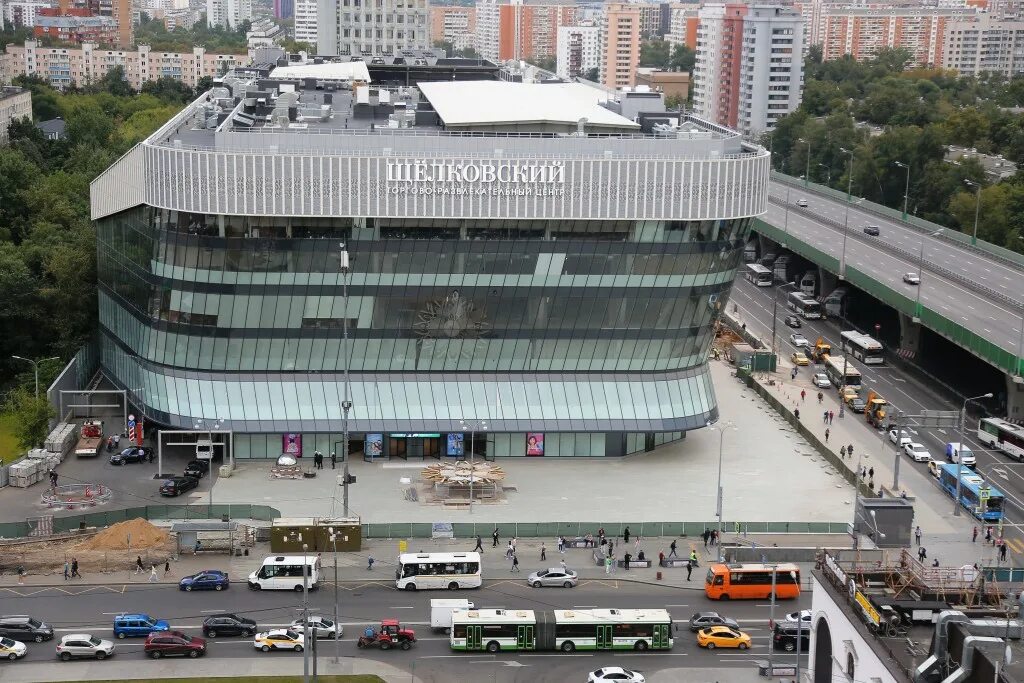 Центральный автовокзал москвы где. Центральный вокзал Щелковский. ТЦ Щелково автовокзал. Торговый центр Щелковский автовокзал. ТРЦ Щёлковский Москва автовокзал.