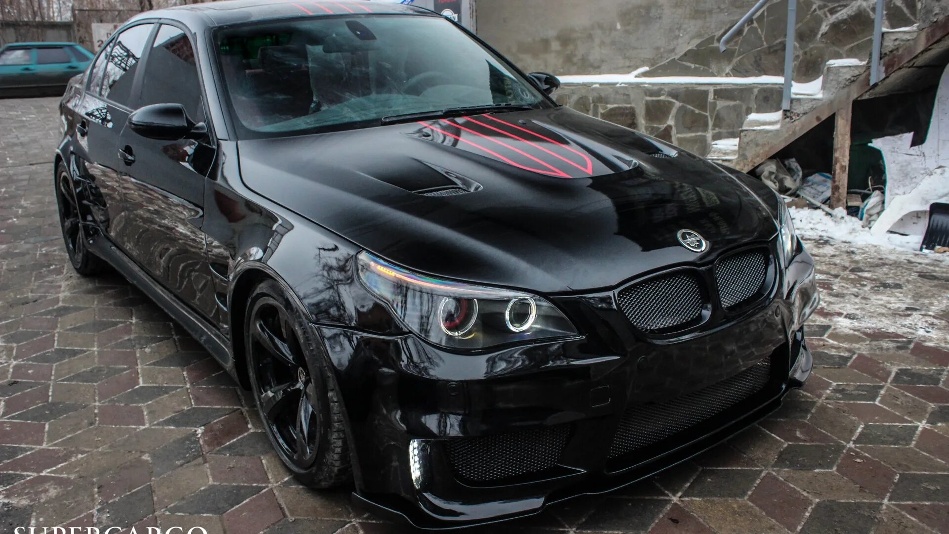 BMW 5 e60 Tuning. BMW e60 Tuning Black. БМВ 5 е60. BMW m5 e60 в обвесе.