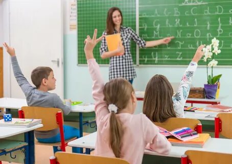 Занятия в школе в мае