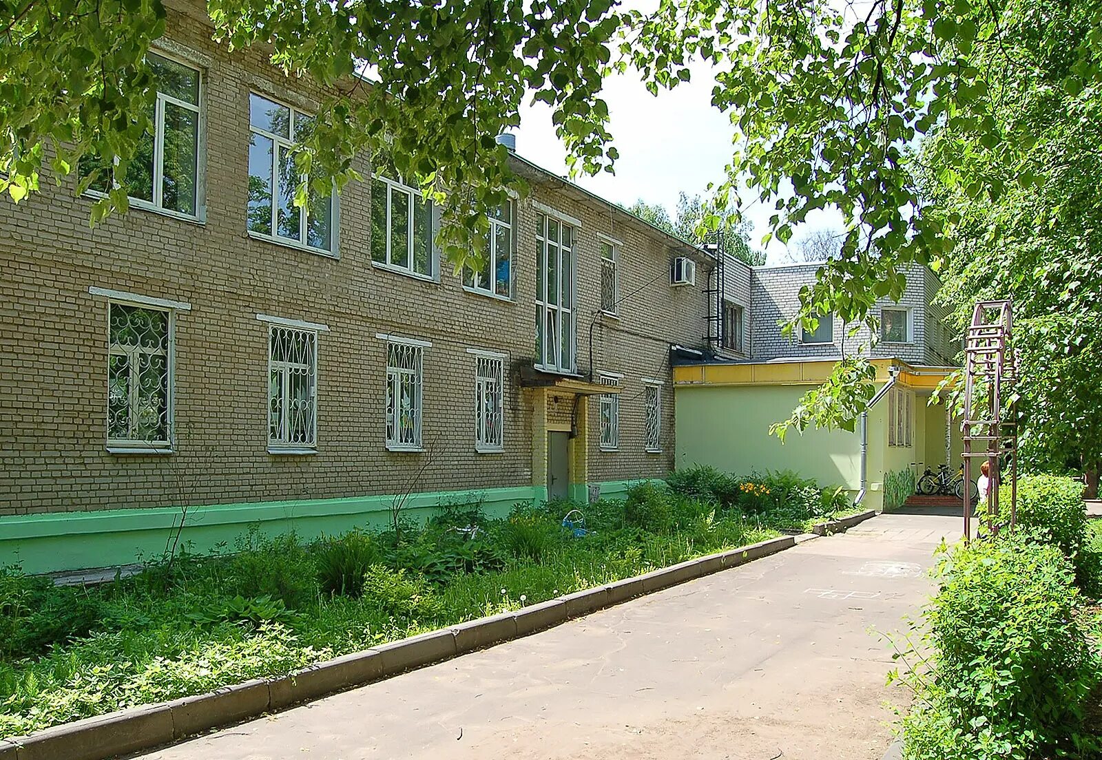 Центр творчества детей и юношества в пятиэтажном доме. Центр творчества детей и юношества. Монпк мончегорск. Цртдю пласт. Центр развития детского творчества.