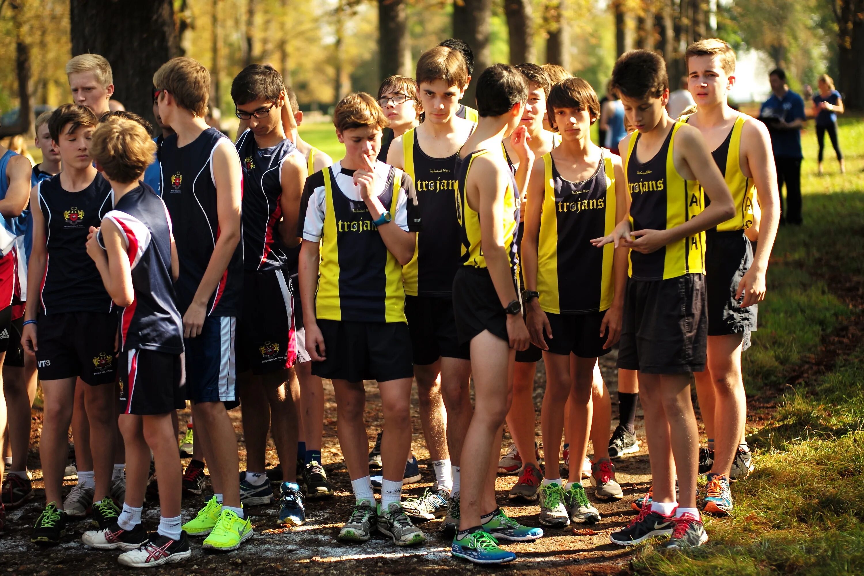 University sports festival boys athletes. Мальчики бегуны. Спортивный мальчик. Мальчики бегуны в шортах. Спортивные подростки 15.